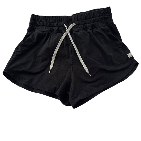 Vuori Pants - Vuori Black Halo Shorts